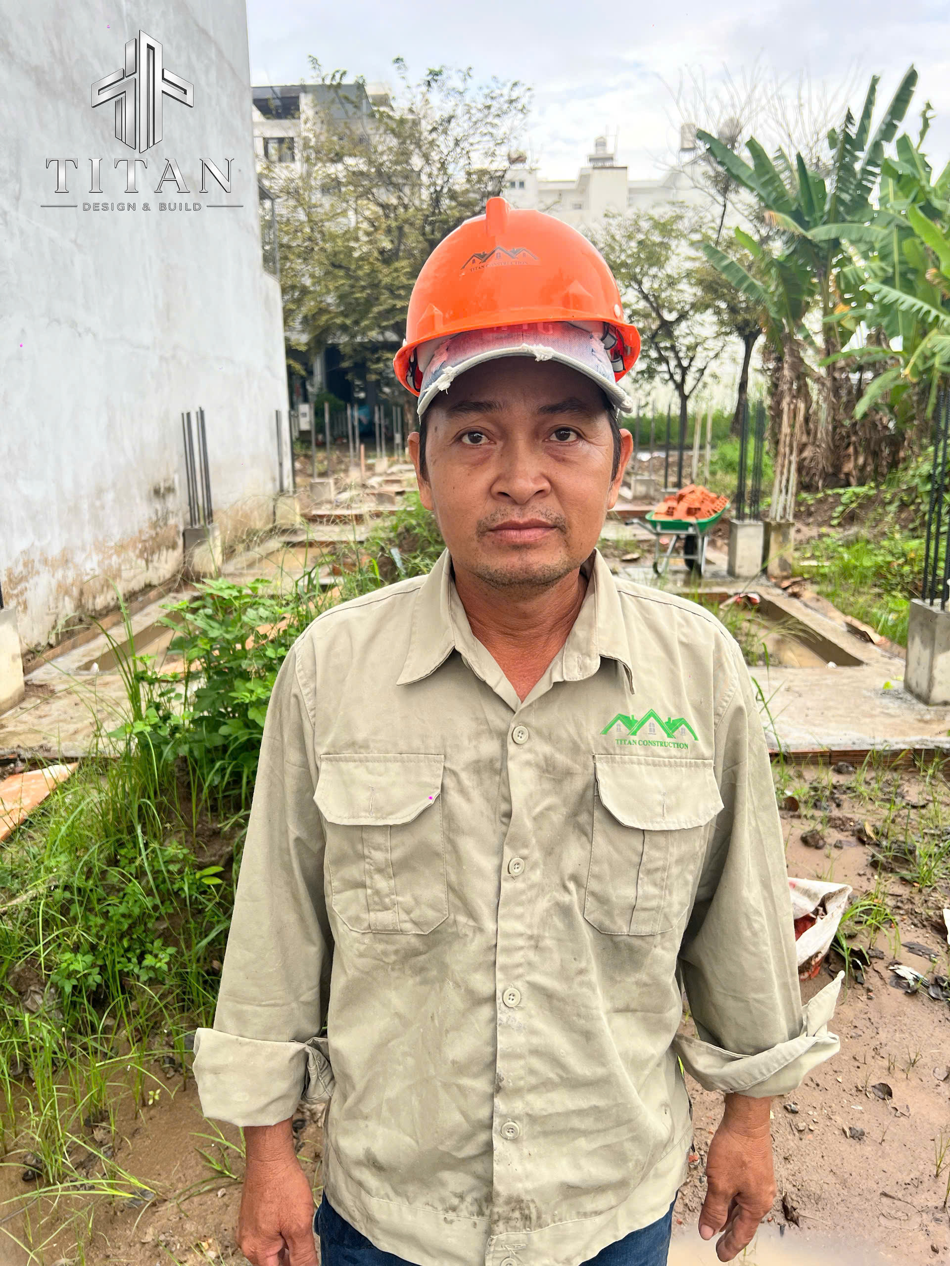 Thợ hồ TITAN Anh Hai