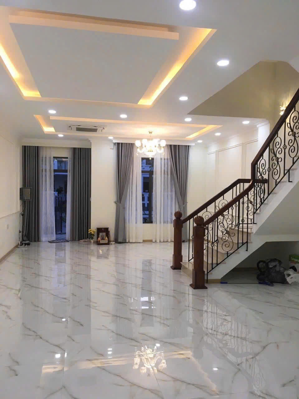 thi công hoàn thiện nhà phố